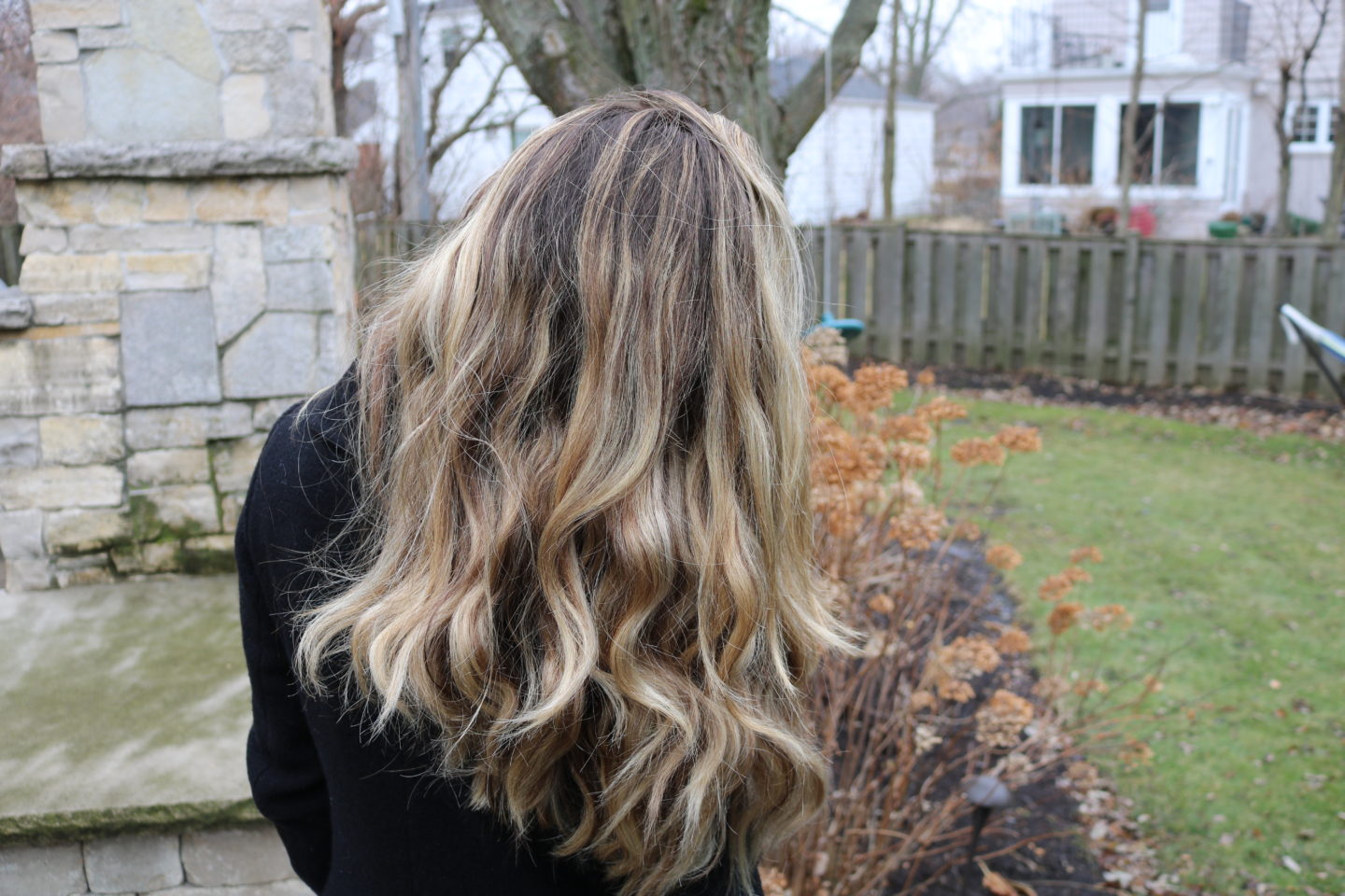 Beachy waves, made easy peachy! No tools required.