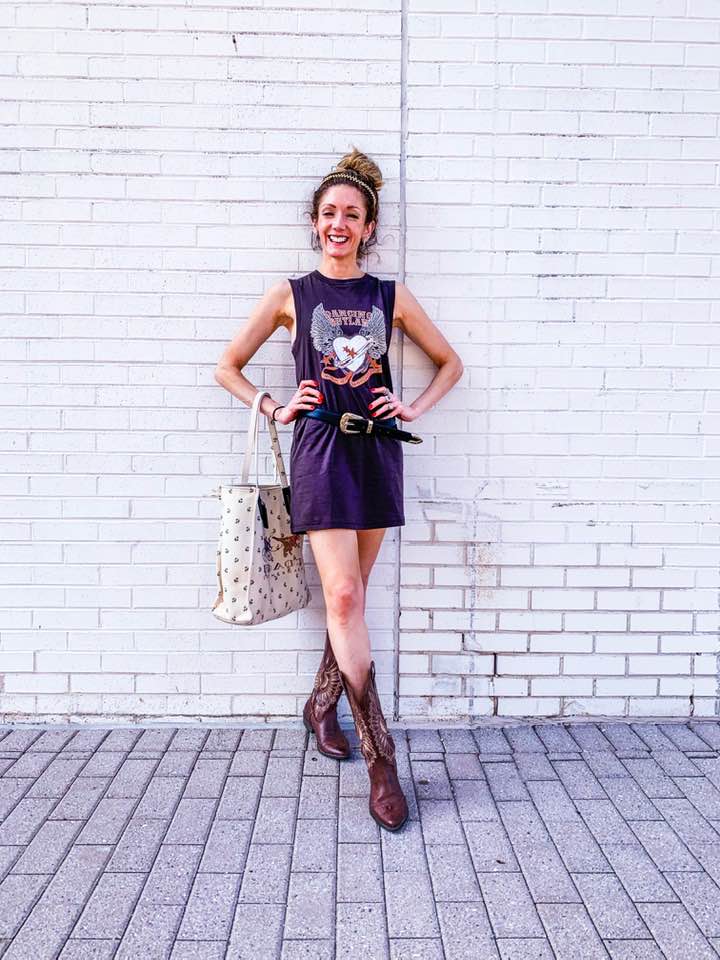 maroon t shirt dress outfit